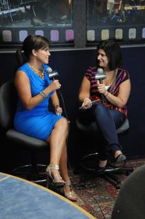Robin Meade feet photo thumbnail