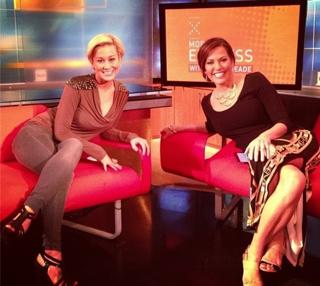 Robin Meade feet photo thumbnail