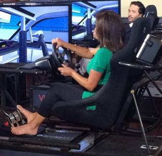 Robin Meade feet photo thumbnail