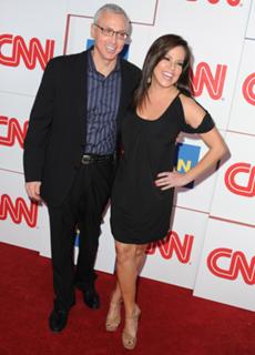 Robin Meade feet photo thumbnail