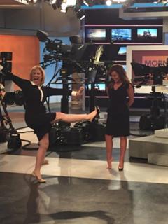 Robin Meade feet photo thumbnail