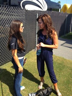 Robin Meade feet photo thumbnail