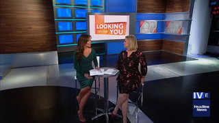 Robin Meade feet photo thumbnail