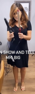 Robin Meade feet photo thumbnail