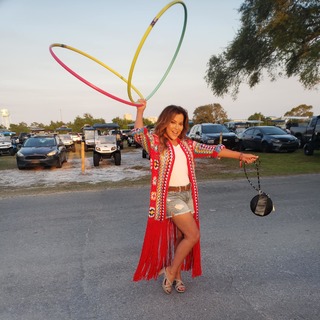 Robin Meade feet photo thumbnail