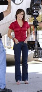 Robin Meade feet photo thumbnail