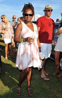 Robin Quivers feet photo 3