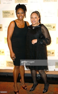 Robin Quivers feet photo 20
