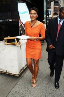 Robin Roberts feet photo 18