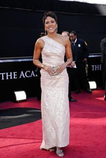 Robin Roberts feet photo 18