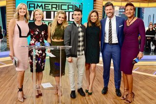 Robin Roberts feet photo 10
