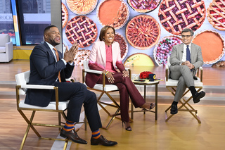 Robin Roberts feet photo 2