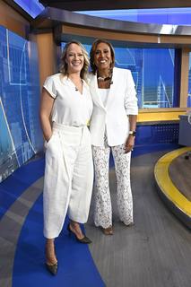 Robin Roberts feet photo 5