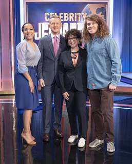 Robin Thede feet photo 2