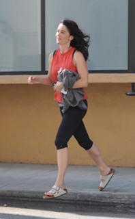 Robin Tunney feet photo thumbnail