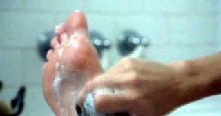 Robin Tunney feet photo thumbnail