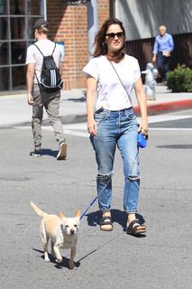 Robin Tunney feet photo thumbnail