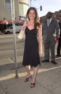 Robin Tunney feet photo thumbnail