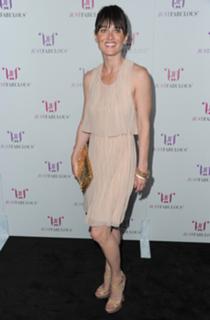 Robin Tunney feet photo thumbnail