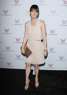Robin Tunney feet photo thumbnail