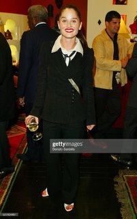 Robin Tunney feet photo thumbnail
