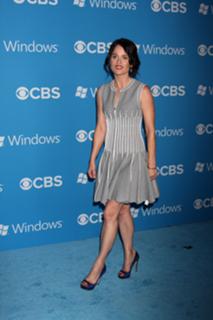 Robin Tunney feet photo thumbnail