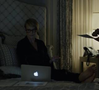 Robin Wright feet photo thumbnail