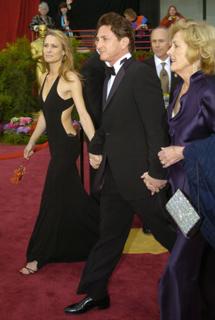 Robin Wright feet photo thumbnail