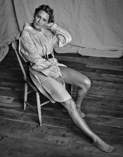 Robin Wright feet photo thumbnail