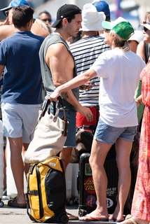 Robin Wright feet photo thumbnail