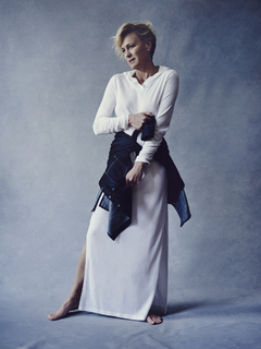 Robin Wright feet photo thumbnail