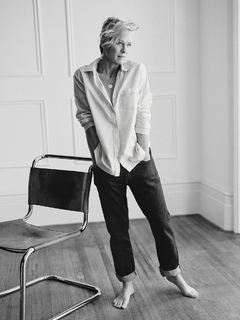 Robin Wright feet photo thumbnail