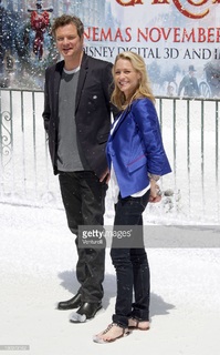 Robin Wright feet photo thumbnail