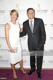 Robin Wright feet photo thumbnail