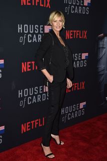 Robin Wright feet photo thumbnail