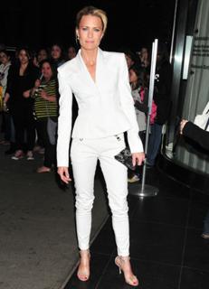 Robin Wright feet photo thumbnail