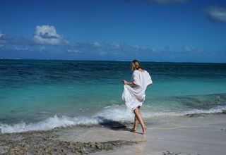 Robin Wright feet photo thumbnail