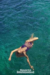 Robyn Lawley feet photo 15