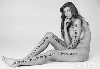 Robyn Lawley feet photo 1