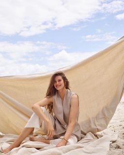 Robyn Lawley feet photo 6