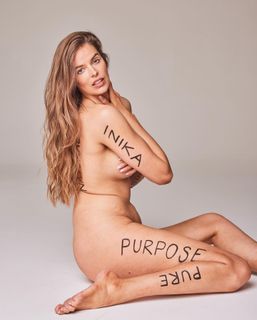 Robyn Lawley feet photo 10