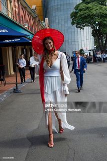 Robyn Lawley feet photo 5