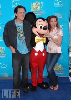 Robyn Lively feet photo 2