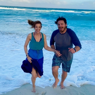 Robyn Lively feet photo 15