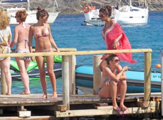 Roccuzzo Antonela feet photo thumbnail