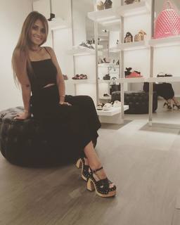 Roccuzzo Antonela feet photo thumbnail