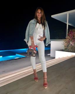 Roccuzzo Antonela feet photo thumbnail