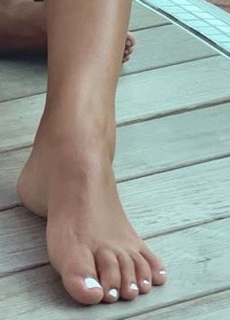 Roccuzzo Antonela feet photo thumbnail