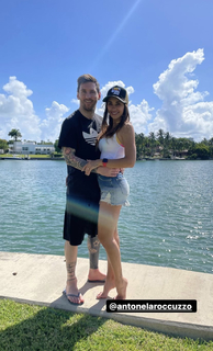 Roccuzzo Antonela feet photo thumbnail