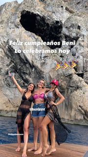 Roccuzzo Antonela feet photo thumbnail